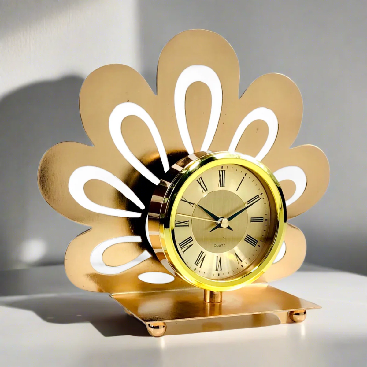 Golden Rose Design Table Clock