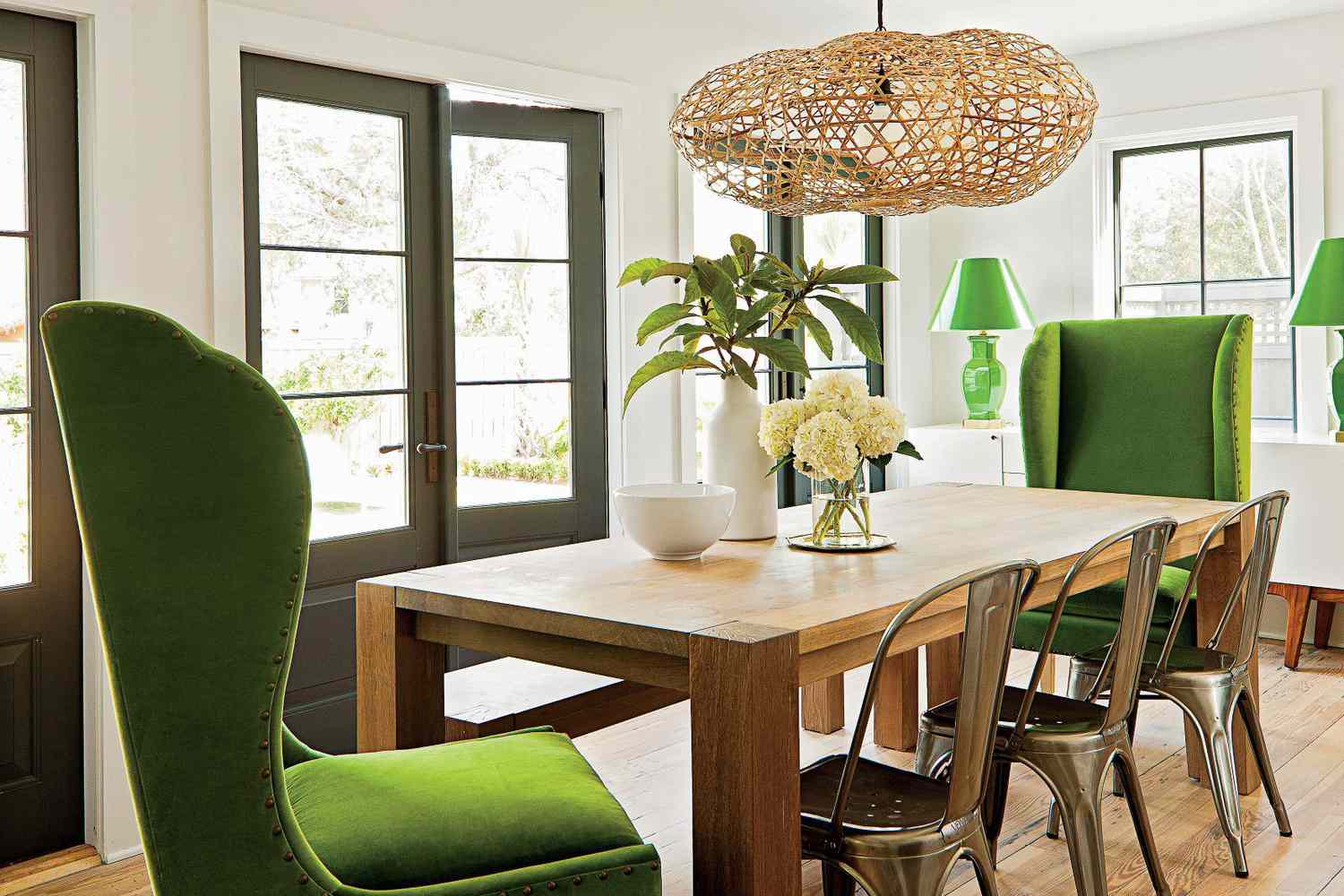 27 Retro Home Decor Trends Back In Fashion